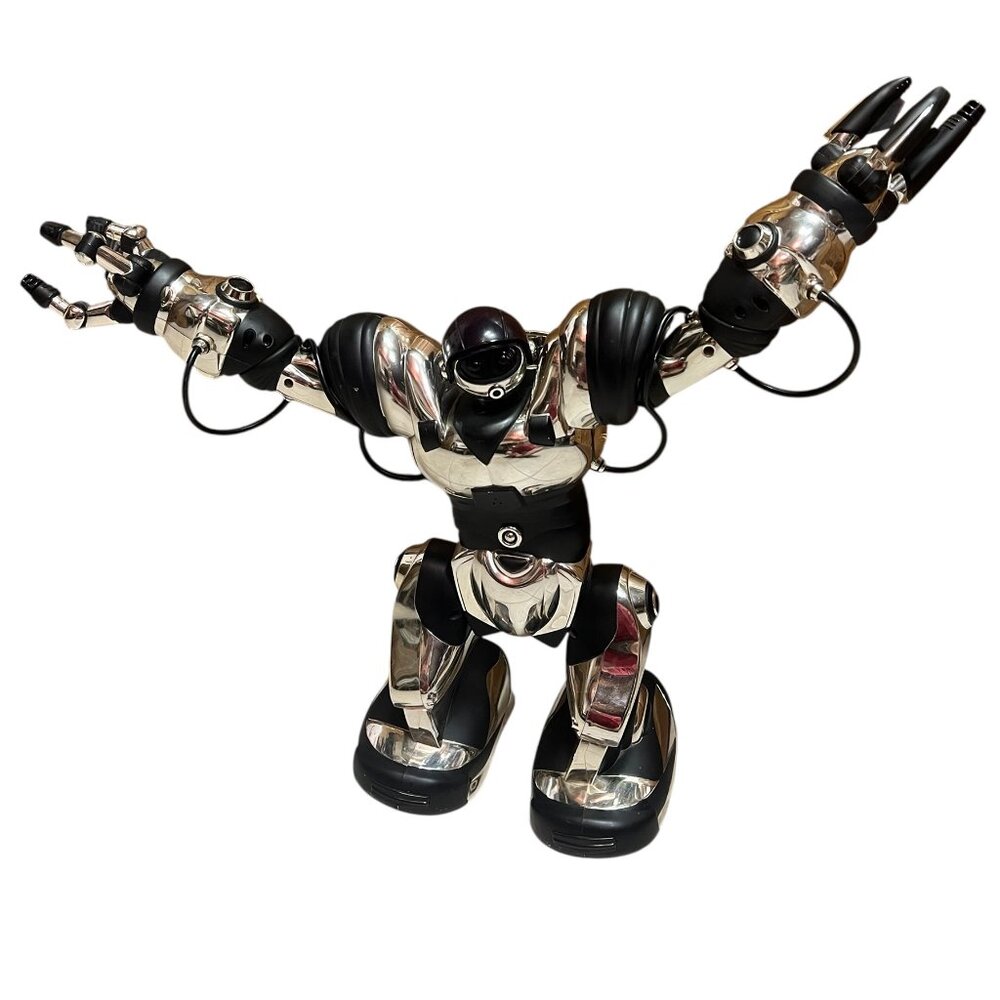 Vintage 2004 Robot Toy By WowWee Robospien X Chrome Finish***** NO REMOTE- WORKS